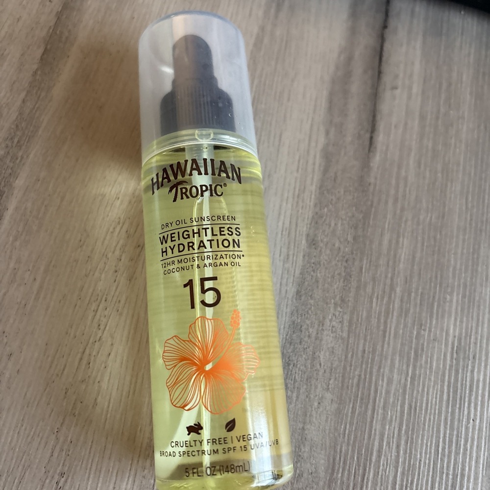 New Hawaiian Tropic Silk Hydration Weightless Oil Mist - 5 fl oz SPF 15 Exp 2025